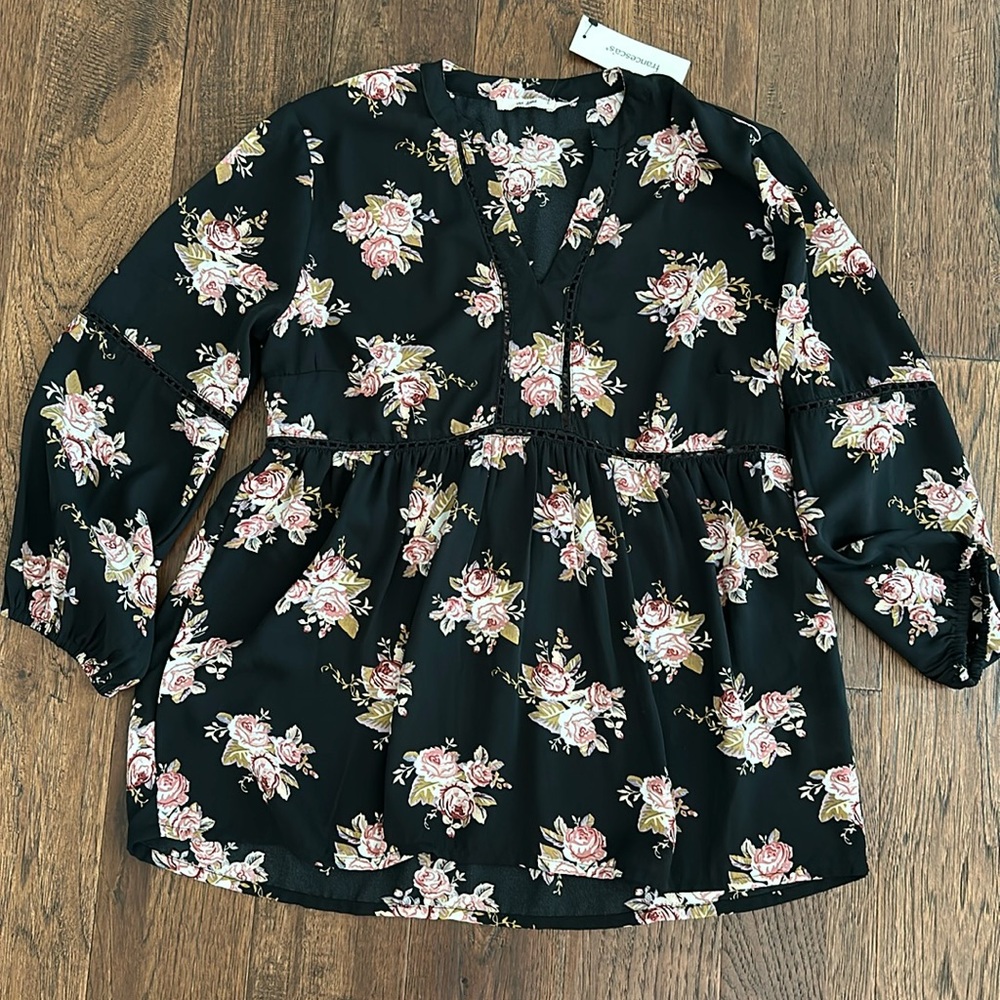 NWT Francesca’s Collections 3/4 Sleeve Blouse Size XS